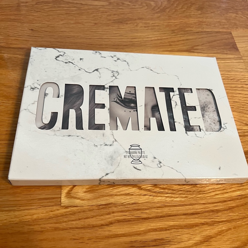 Cremated Jeffree Star Eyeshadow Palette